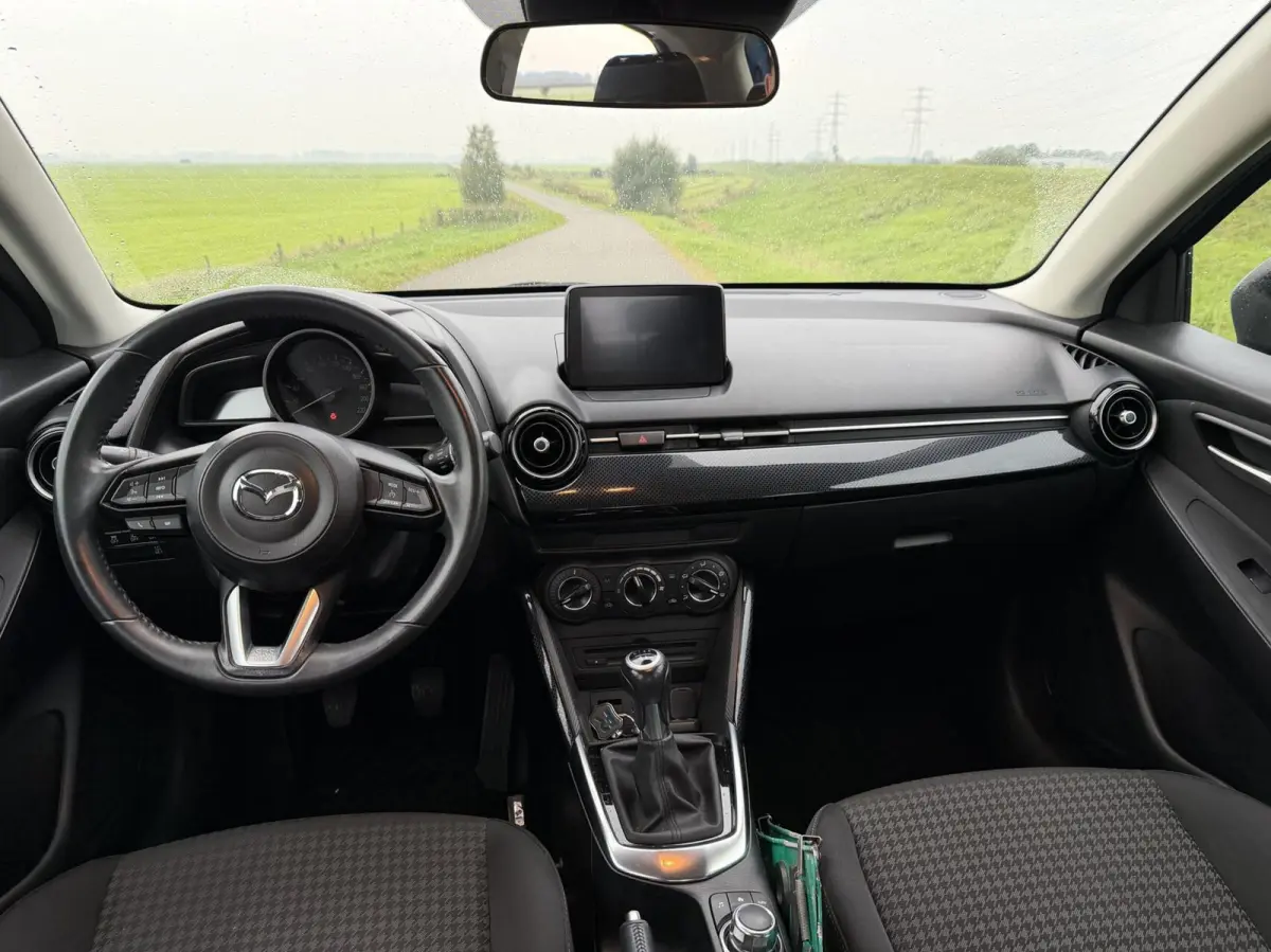 1.5 Skyactiv-G Dynamic AIRCO LMV CRUISE NAV DEALER ONDERH