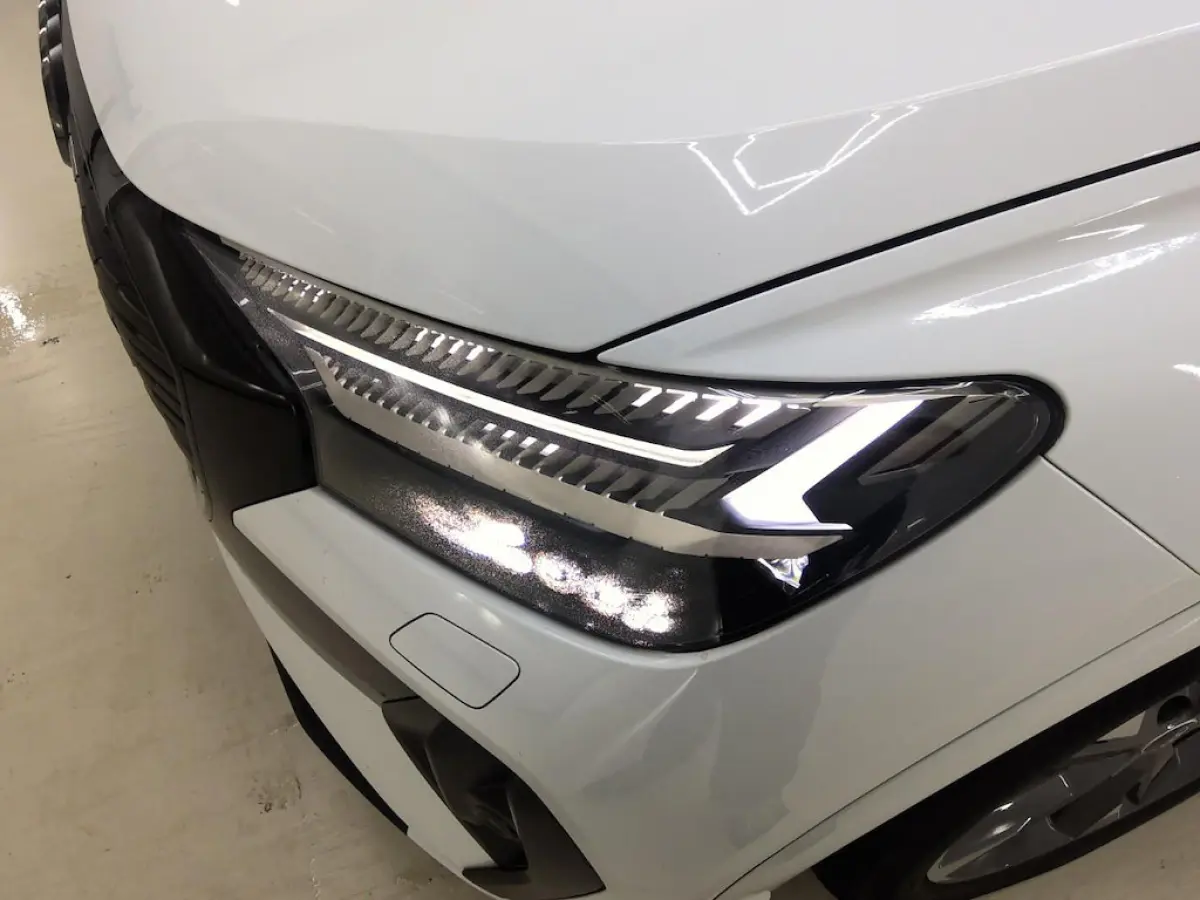 40 S edition 77 kWh SOH 95%+Warmte-pomp+Luxe-Volleder+Comf-Dynamic-int-Keyless-trekhaak-Pakket=30-12-2021