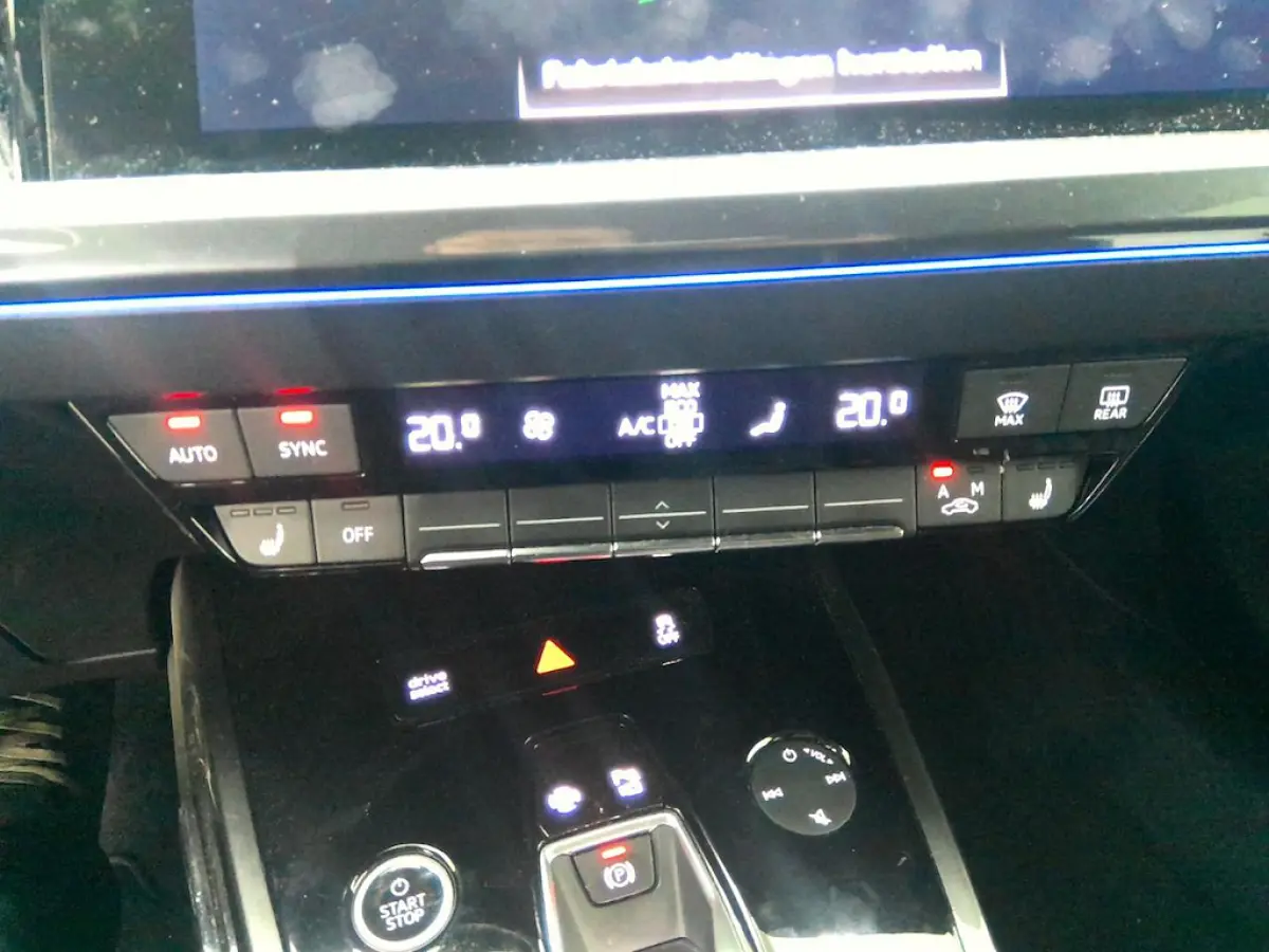 40 S edition 77 kWh SOH 95%+Warmte-pomp+Luxe-Volleder+Comf-Dynamic-int-Keyless-trekhaak-Pakket=30-12-2021