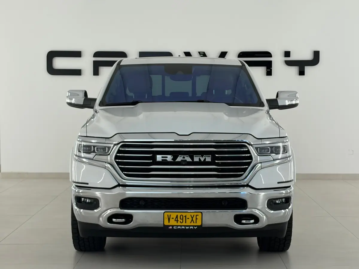 1500 5.7 V8 4x4 Limited Longhorn Massage