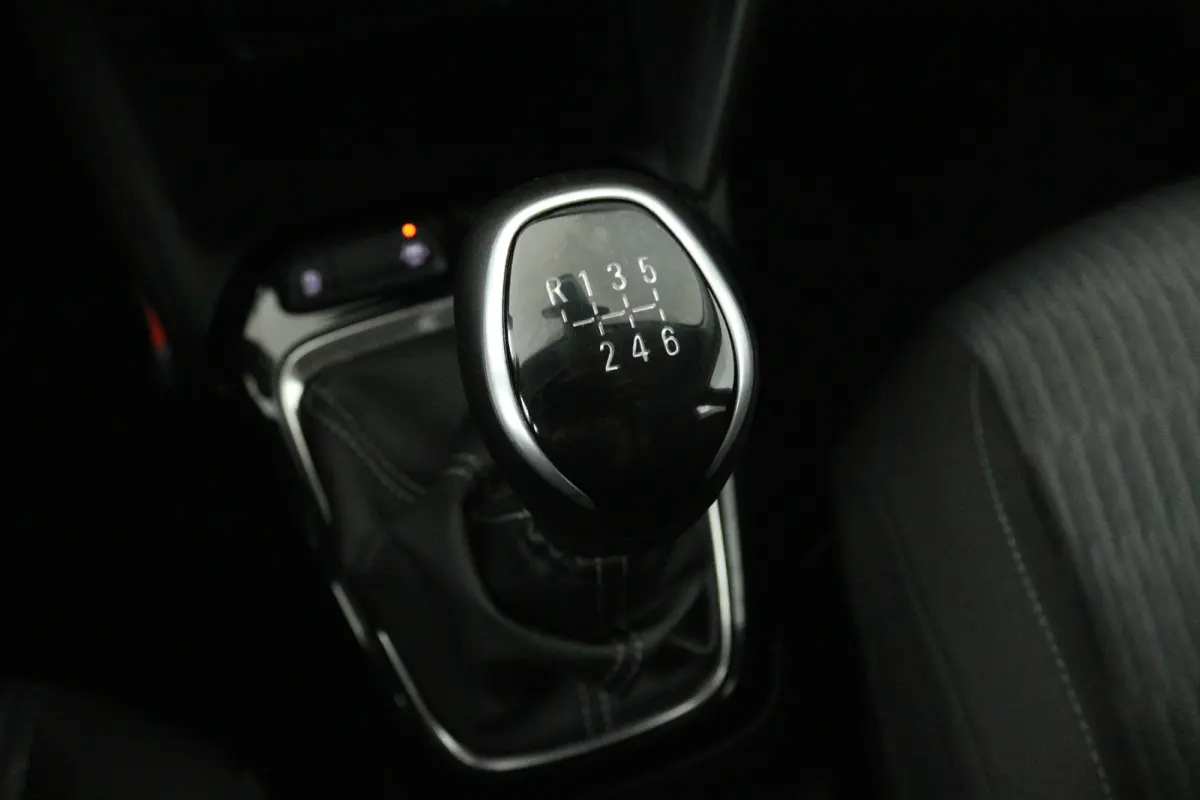 1.2 Edition (NAVIGATIE CARPLAY, PARKEERSENSOREN, 1e EIGENAAR, GOED ONDERHOUDEN)