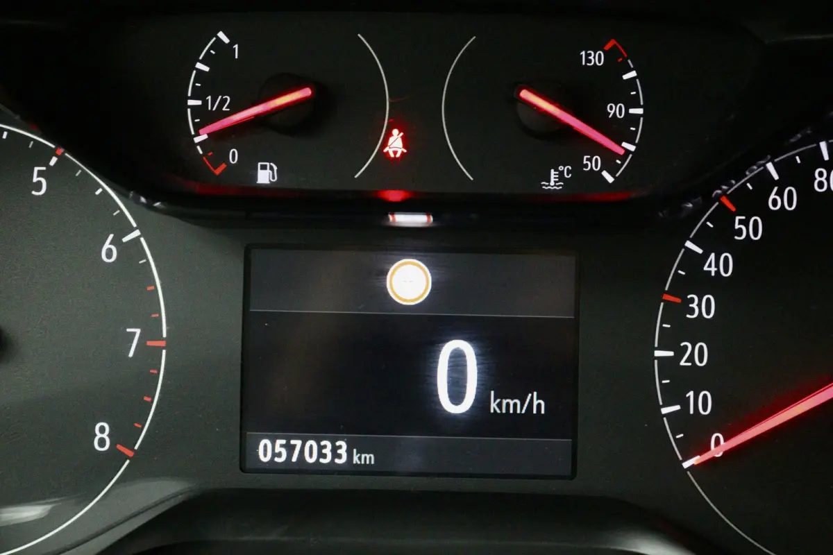 1.2 Edition (NAVIGATIE CARPLAY, PARKEERSENSOREN, 1e EIGENAAR, GOED ONDERHOUDEN)