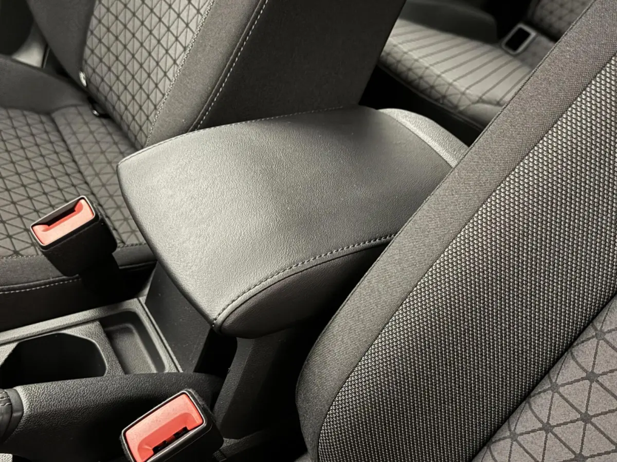 1.0 TSI NAP Camera ACC CarPlay lane assist