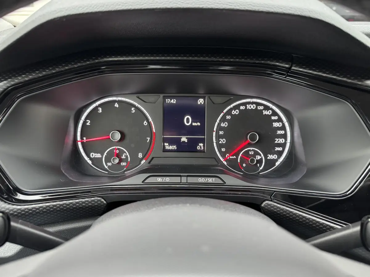 1.0 TSI NAP Camera ACC CarPlay lane assist