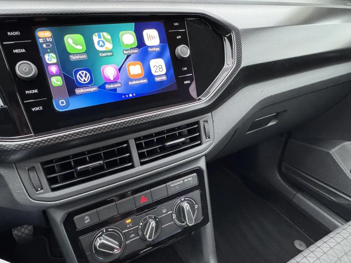 1.0 TSI NAP Camera ACC CarPlay lane assist