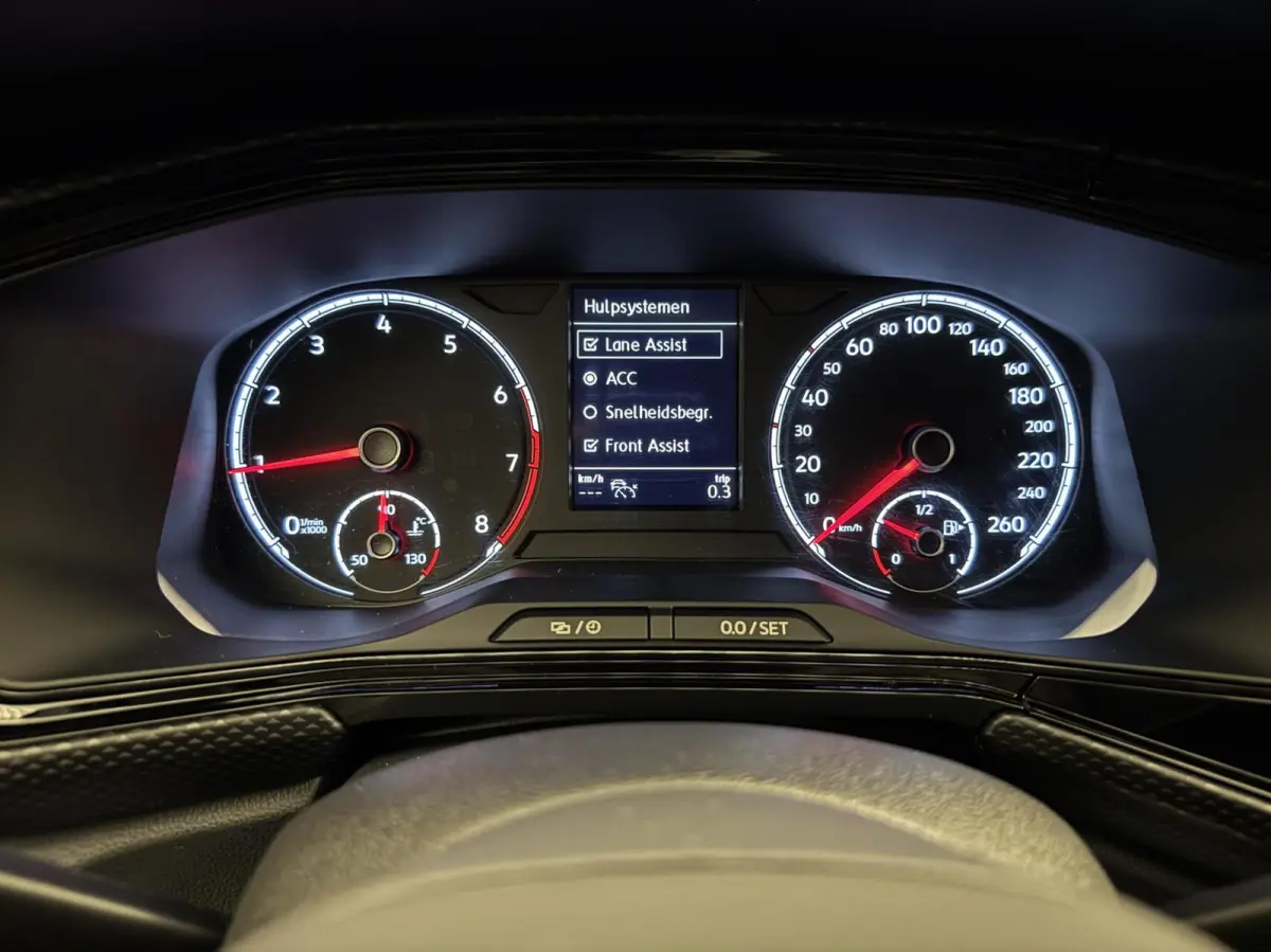 1.0 TSI NAP Camera ACC CarPlay lane assist