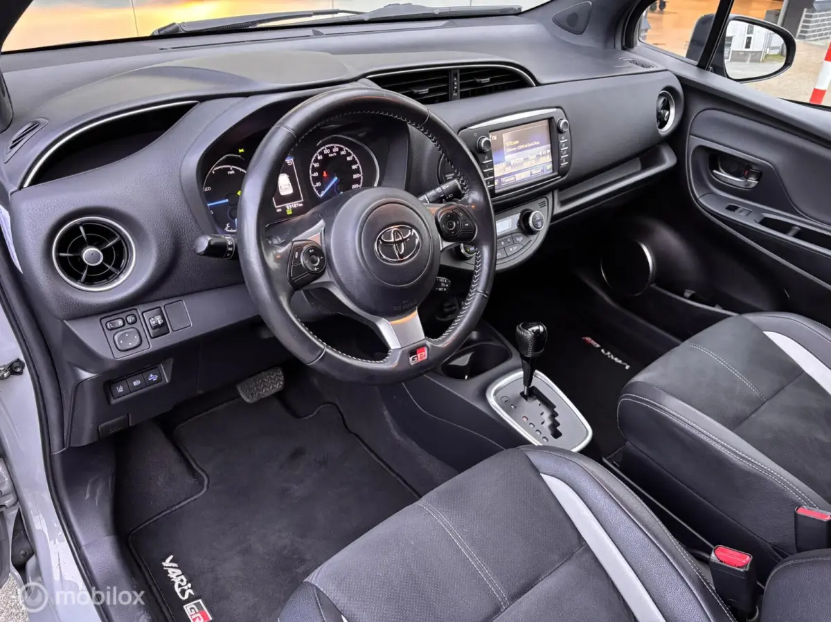 1.5 Hybrid Sport Camera Keyless Cruise Clima