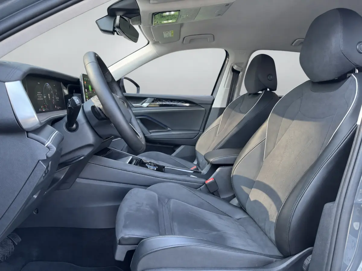 1.5 TSI eHybrid 204PK DSG HYBRID ELEGANCE 360°CAMERA/TREKHAAK/IQ.LIGHT/KEYLESS