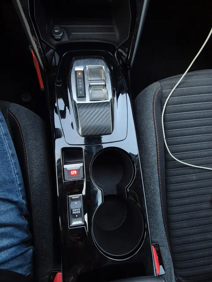 EV Active 1e Eigenaar SoH 95,3 % Pack 50 kWh Led NAP CarPlay Navi