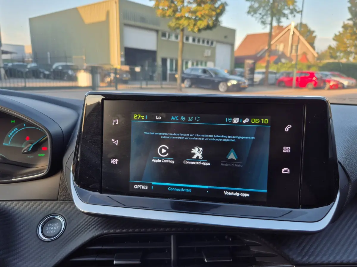 EV Active 1e Eigenaar SoH 95,3 % Pack 50 kWh Led NAP CarPlay Navi