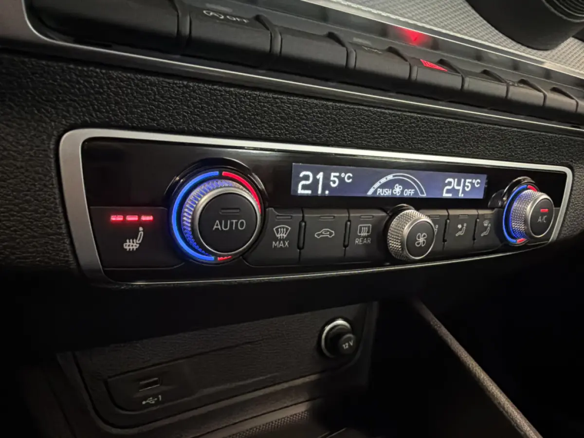 30 TFSI 110PK PRO-LINE,CRUISE CAMERA/NAVI/LED,STOELVERW  1E EIG
