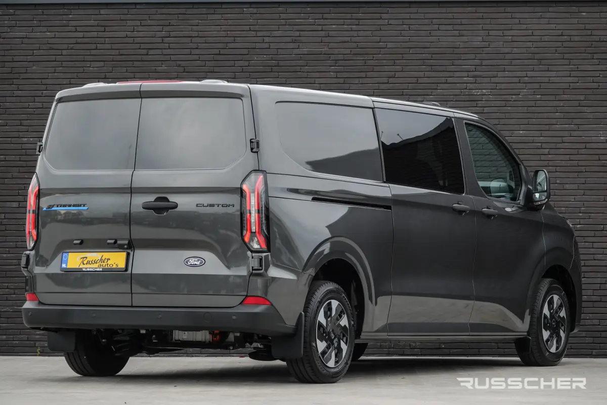 E-Transit L2H1 218Pk 71Kwh | | 5-Persoons | Trend 320 | Pro Power On Board | Achteruitrijcamera