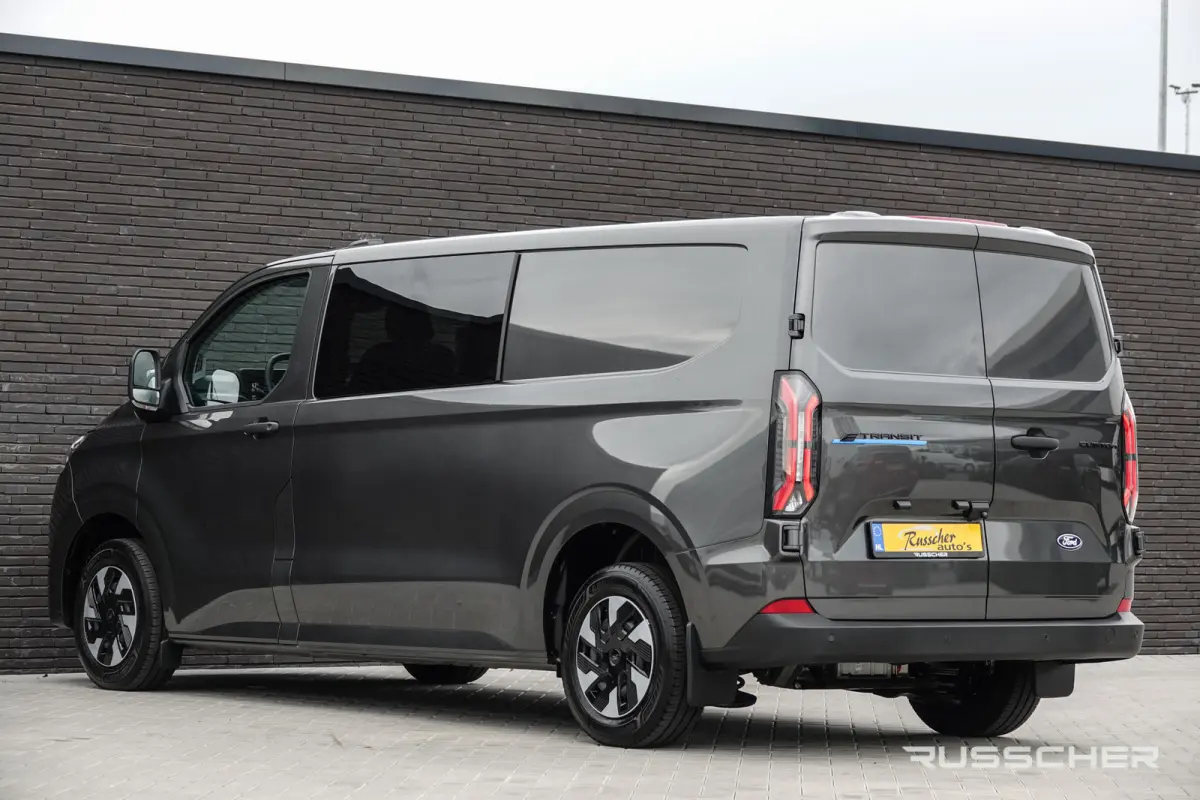 E-Transit L2H1 218Pk 71Kwh | | 5-Persoons | Trend 320 | Pro Power On Board | Achteruitrijcamera
