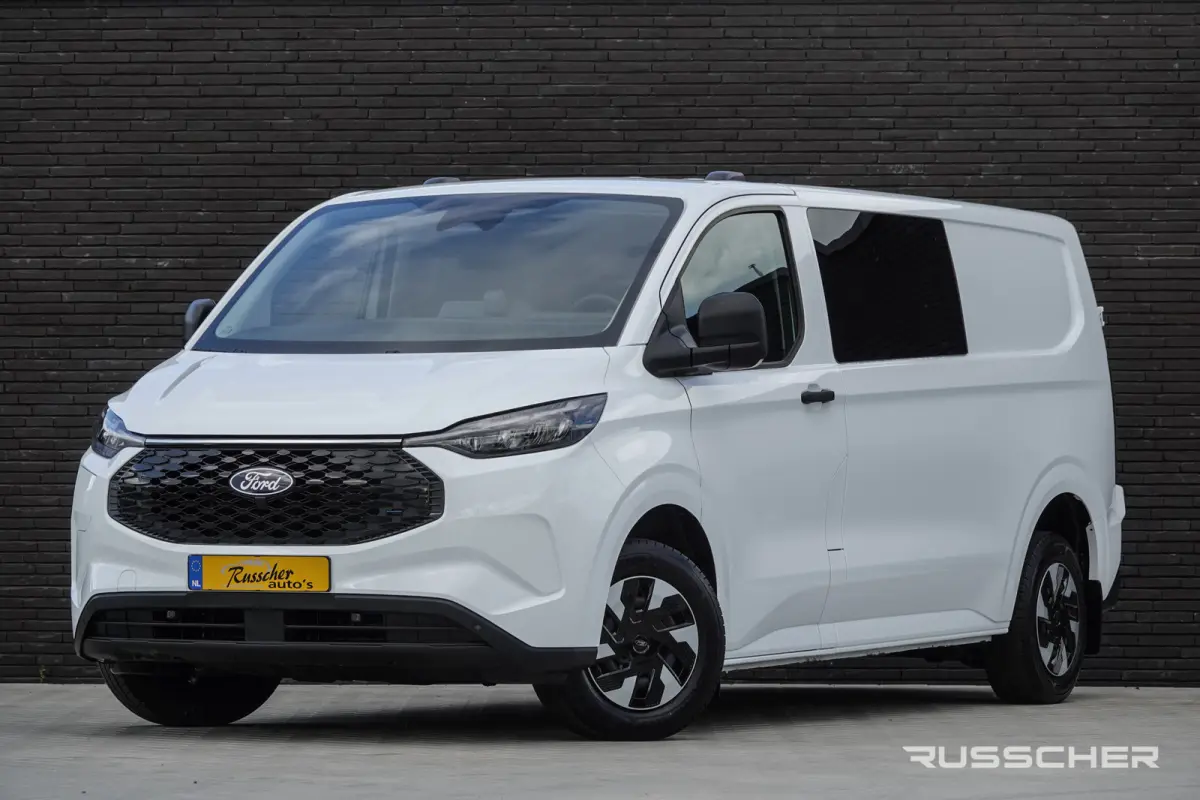 E-Transit L2H1 218Pk Aut. | | 5-Persoons | Trend 320 | 71Kwh | Pro Power On Board | Achteruitrijcamera