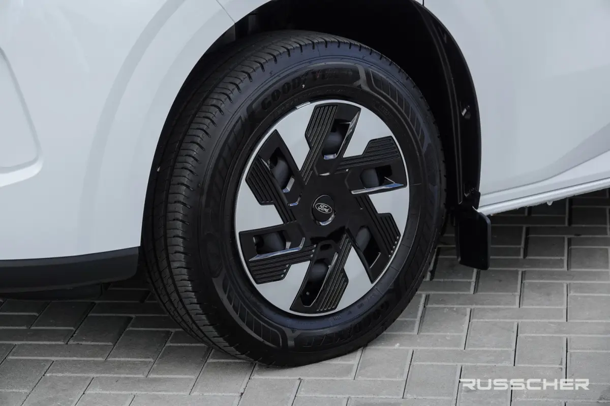 E-Transit L2H1 218Pk Aut. | | 5-Persoons | Trend 320 | 71Kwh | Pro Power On Board | Achteruitrijcamera