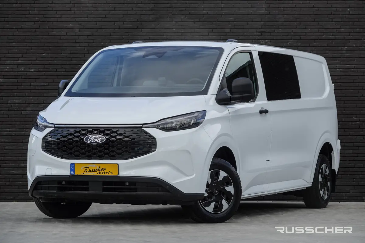 E-Transit L2H1 218Pk Aut. | | 5-Persoons | Trend 320 | 71Kwh | Pro Power On Board | Achteruitrijcamera