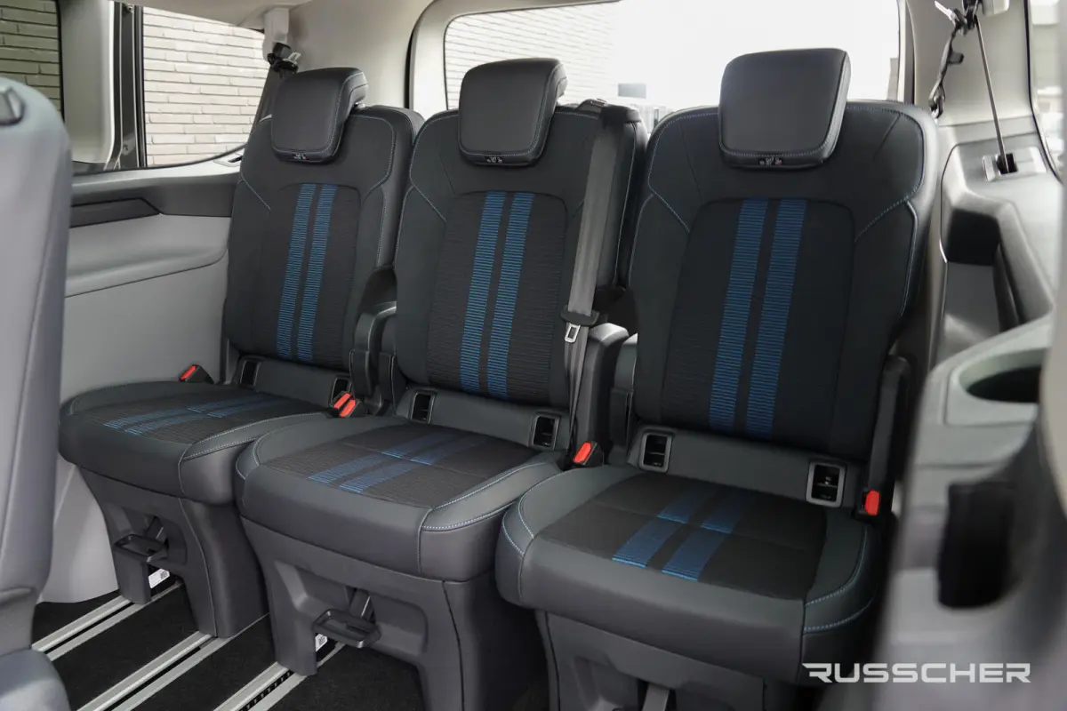Tourneo L2H1 218Pk Aut. | Sport | 8-Persoons | Nieuwe 71kWh Accu | Elektrisch | Panoramadak | 360° Camera | 19''