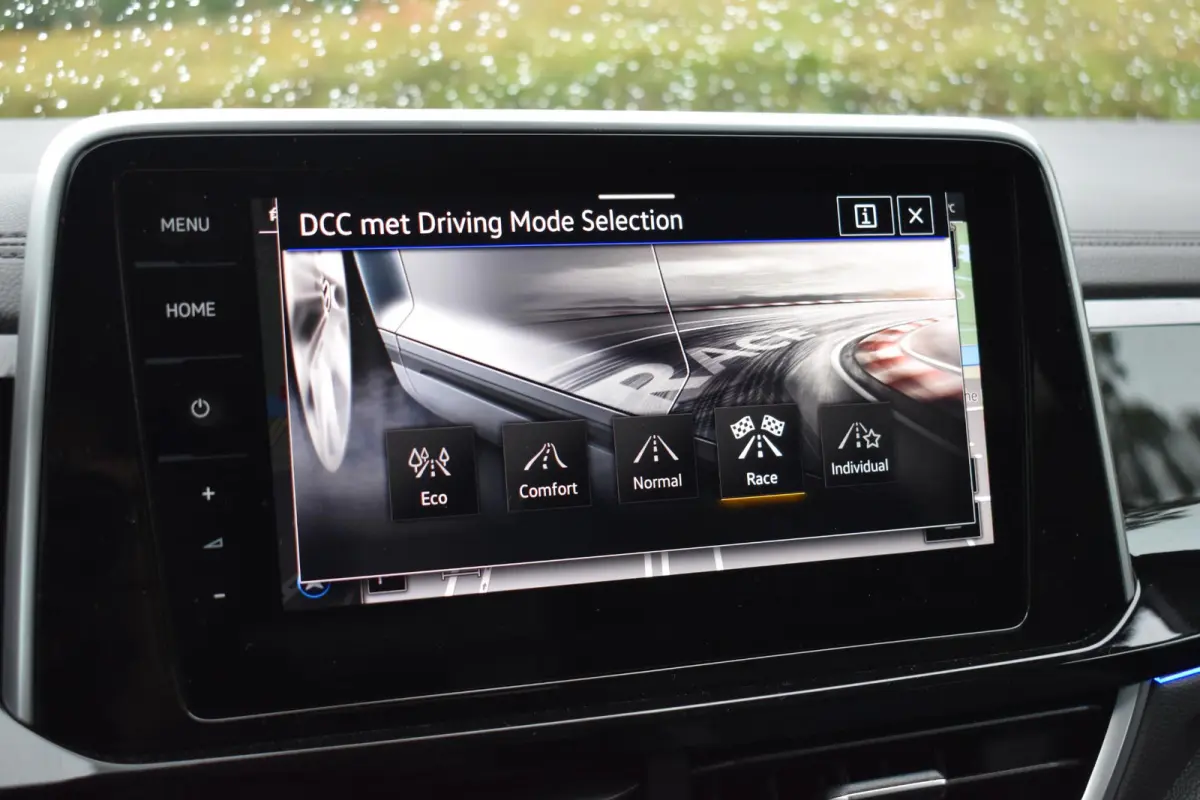 2.0 TSI 4Motion R Pano Akra Lane Camera ACC Trekhaak