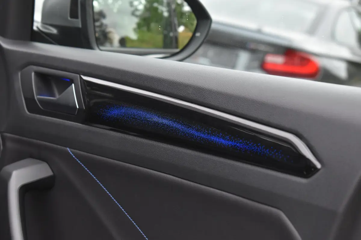 2.0 TSI 4Motion R Pano Akra Lane Camera ACC Trekhaak