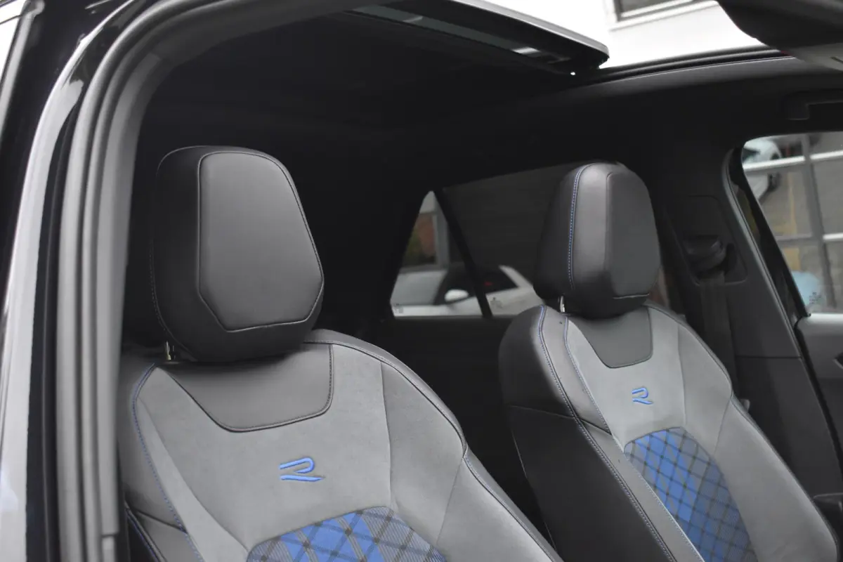 2.0 TSI 4Motion R Pano Akra Lane Camera ACC Trekhaak