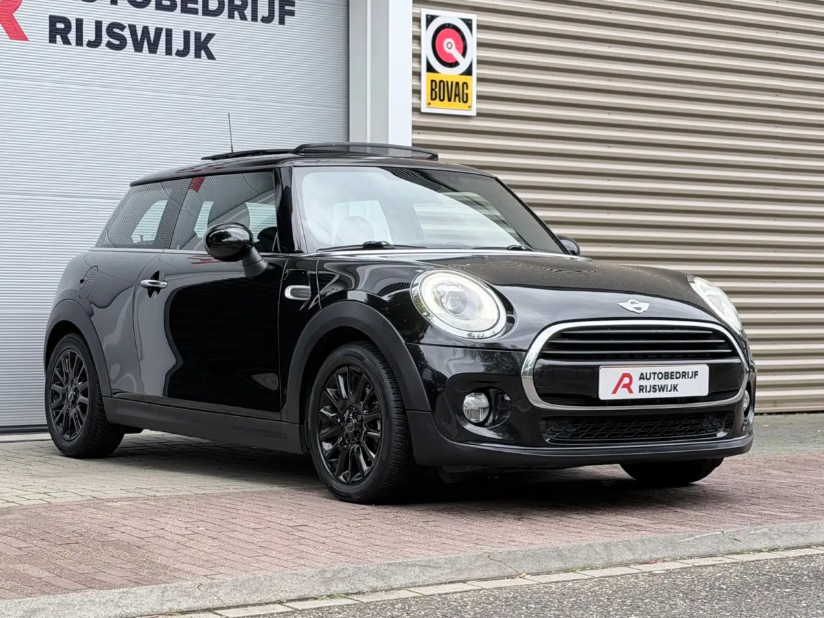 1.5 Cooper Chili Business Pano/Xenon/Navi