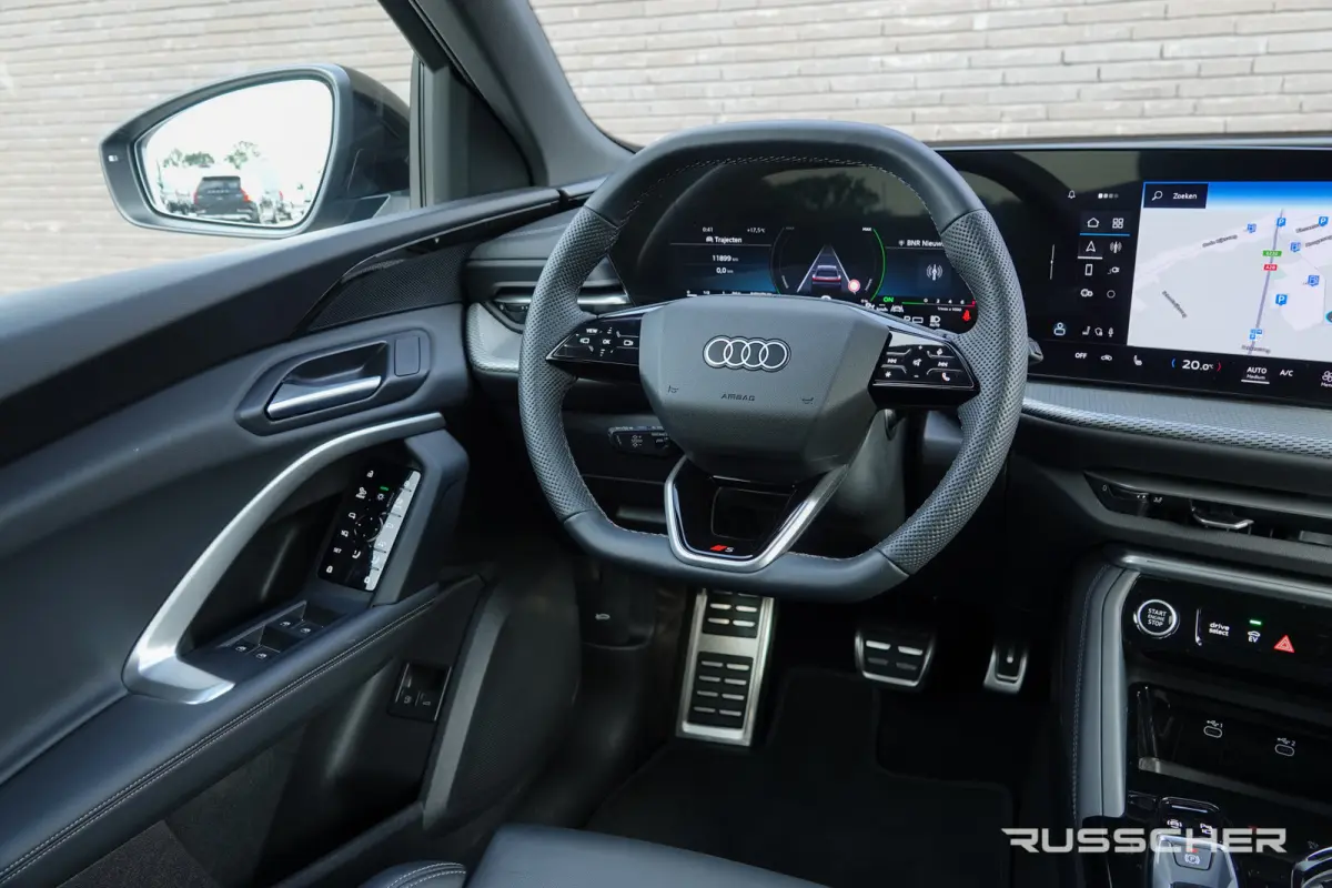 e-hybrid 367Pk | Quattro | S-Line | MMI Bijrijdersdisplay | Tech Plus | 360° Camera | Trekhaak | 22''