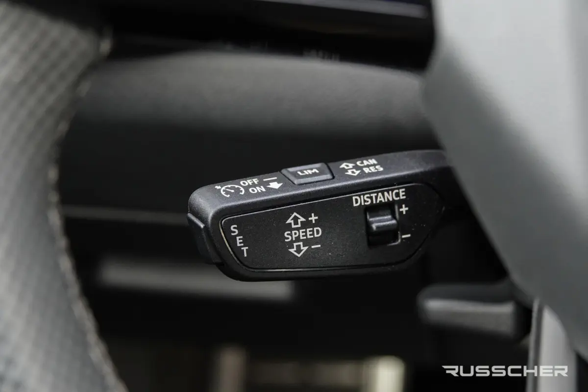 e-hybrid 367Pk | Quattro | S-Line | MMI Bijrijdersdisplay | Tech Plus | 360° Camera | Trekhaak | 22''