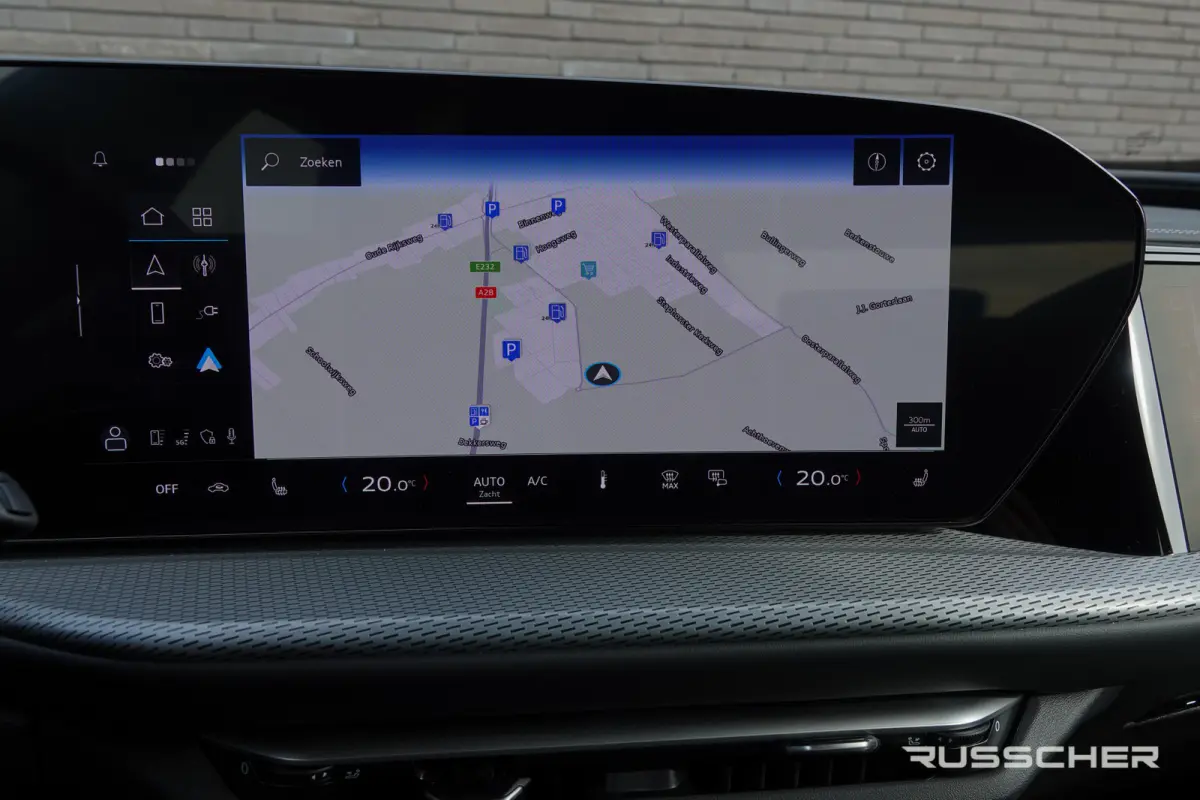 e-hybrid 367Pk | Quattro | S-Line | MMI Bijrijdersdisplay | Tech Plus | 360° Camera | Trekhaak | 22''