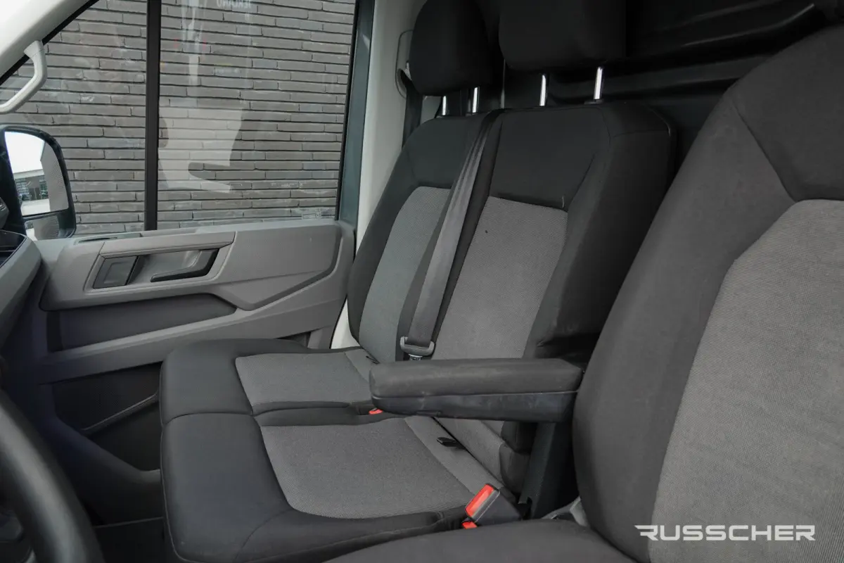 L3H3 | 2.0Tdi 177Pk Aut. | Stoel-Bank | 2xSchuifdeur | Achteruitrijcamera | Sidebars | Trekhaak | 17''