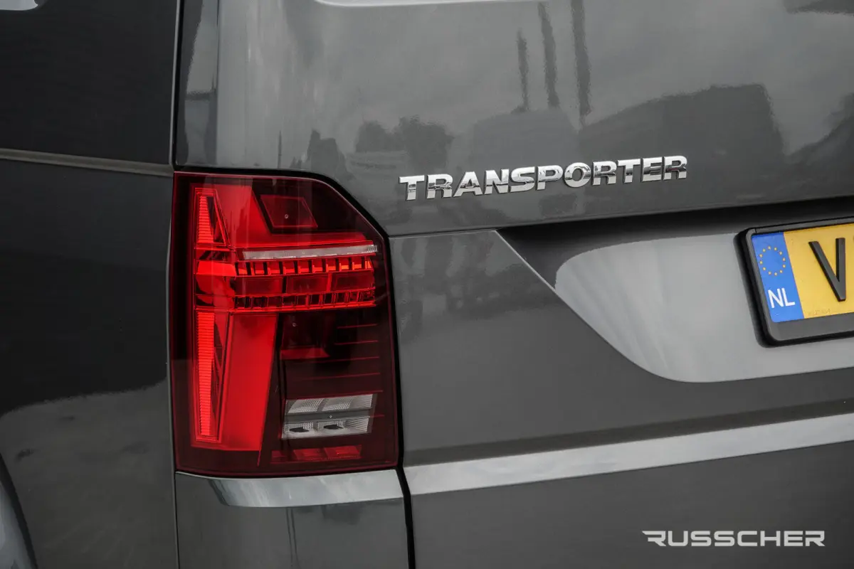 L2H1 2.0Tdi 150Pk DSG7 | Bulli | 75 Edition | Stoel-Stoel | Spoilerpack | Leder | Treeplanken | Trekhaak | 20''