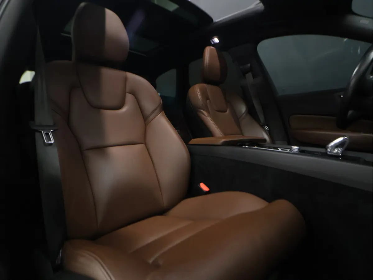 2.0 B4 Inscription [SCHUIFKANTELDAK, APPLECARPLAY, ANDROID, STOELVERWARMING, CRUISE CONTROL, STUURVERWARMING, HARMAN/KARDON AUDIO, MEMORY SEATS, HEAD UP DISPLAY, DIGITAL DASH, 360 CAMERA, EL