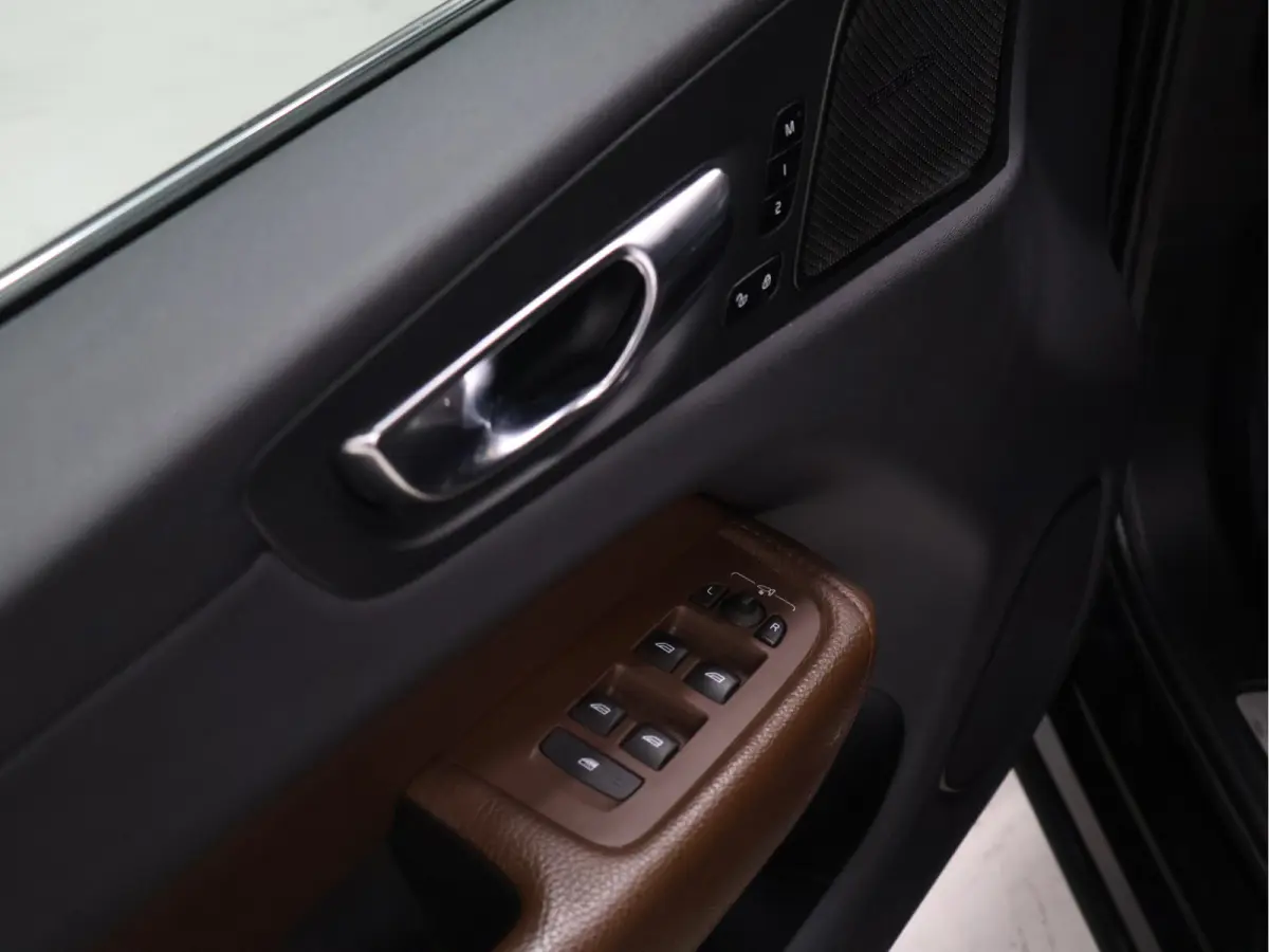 2.0 B4 Inscription [SCHUIFKANTELDAK, APPLECARPLAY, ANDROID, STOELVERWARMING, CRUISE CONTROL, STUURVERWARMING, HARMAN/KARDON AUDIO, MEMORY SEATS, HEAD UP DISPLAY, DIGITAL DASH, 360 CAMERA, EL