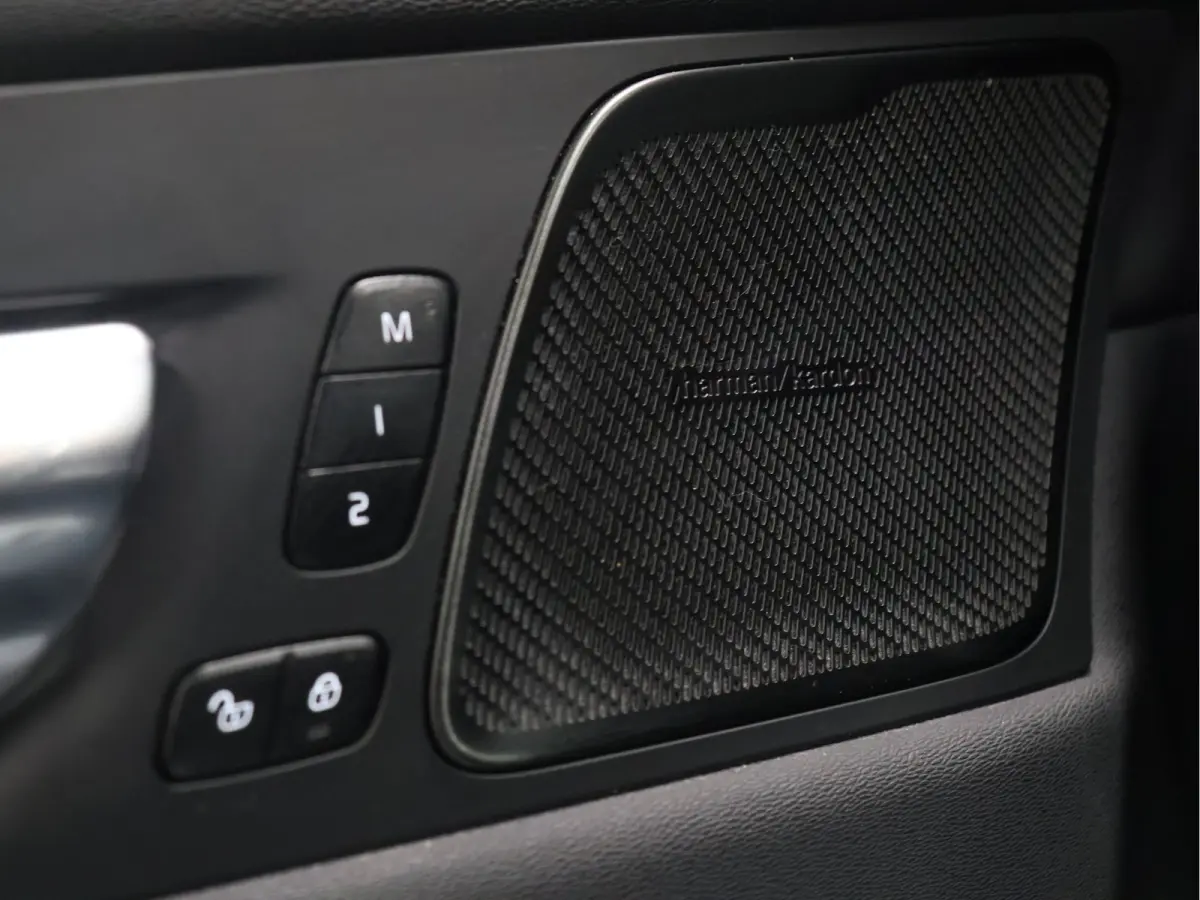 2.0 B4 Inscription [SCHUIFKANTELDAK, APPLECARPLAY, ANDROID, STOELVERWARMING, CRUISE CONTROL, STUURVERWARMING, HARMAN/KARDON AUDIO, MEMORY SEATS, HEAD UP DISPLAY, DIGITAL DASH, 360 CAMERA, EL