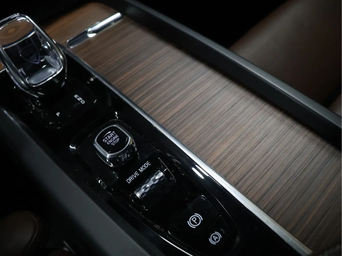 2.0 B4 Inscription [SCHUIFKANTELDAK, APPLECARPLAY, ANDROID, STOELVERWARMING, CRUISE CONTROL, STUURVERWARMING, HARMAN/KARDON AUDIO, MEMORY SEATS, HEAD UP DISPLAY, DIGITAL DASH, 360 CAMERA, EL