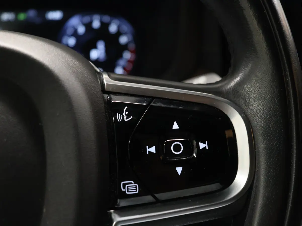2.0 B4 Inscription [SCHUIFKANTELDAK, APPLECARPLAY, ANDROID, STOELVERWARMING, CRUISE CONTROL, STUURVERWARMING, HARMAN/KARDON AUDIO, MEMORY SEATS, HEAD UP DISPLAY, DIGITAL DASH, 360 CAMERA, EL