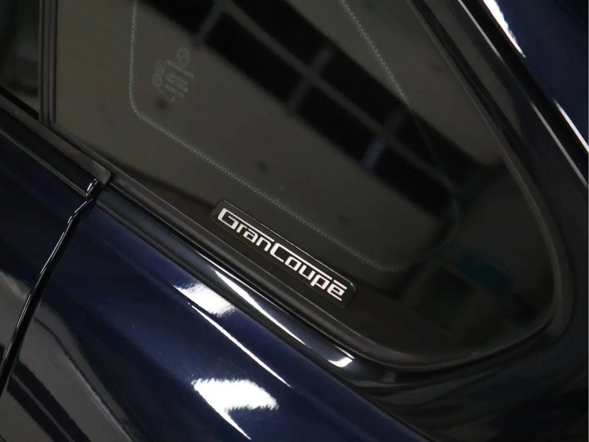420i Corporate Lease High Executive M SPORT PAKKET [SCHUIFKANTELDAK, CRUISE CONTROL, STOELVERWARMING, LEDER DAKOTA, PDC V+A, CLIMATE CONTROL, BLUETOOTH, NAVIGATIE, LED, KEYLESS ENTRY, NIEUWS