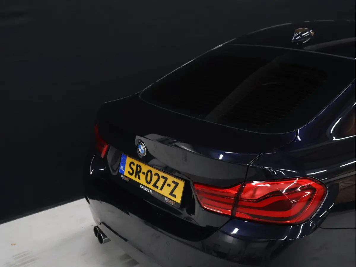 420i Corporate Lease High Executive M SPORT PAKKET [SCHUIFKANTELDAK, CRUISE CONTROL, STOELVERWARMING, LEDER DAKOTA, PDC V+A, CLIMATE CONTROL, BLUETOOTH, NAVIGATIE, LED, KEYLESS ENTRY, NIEUWS