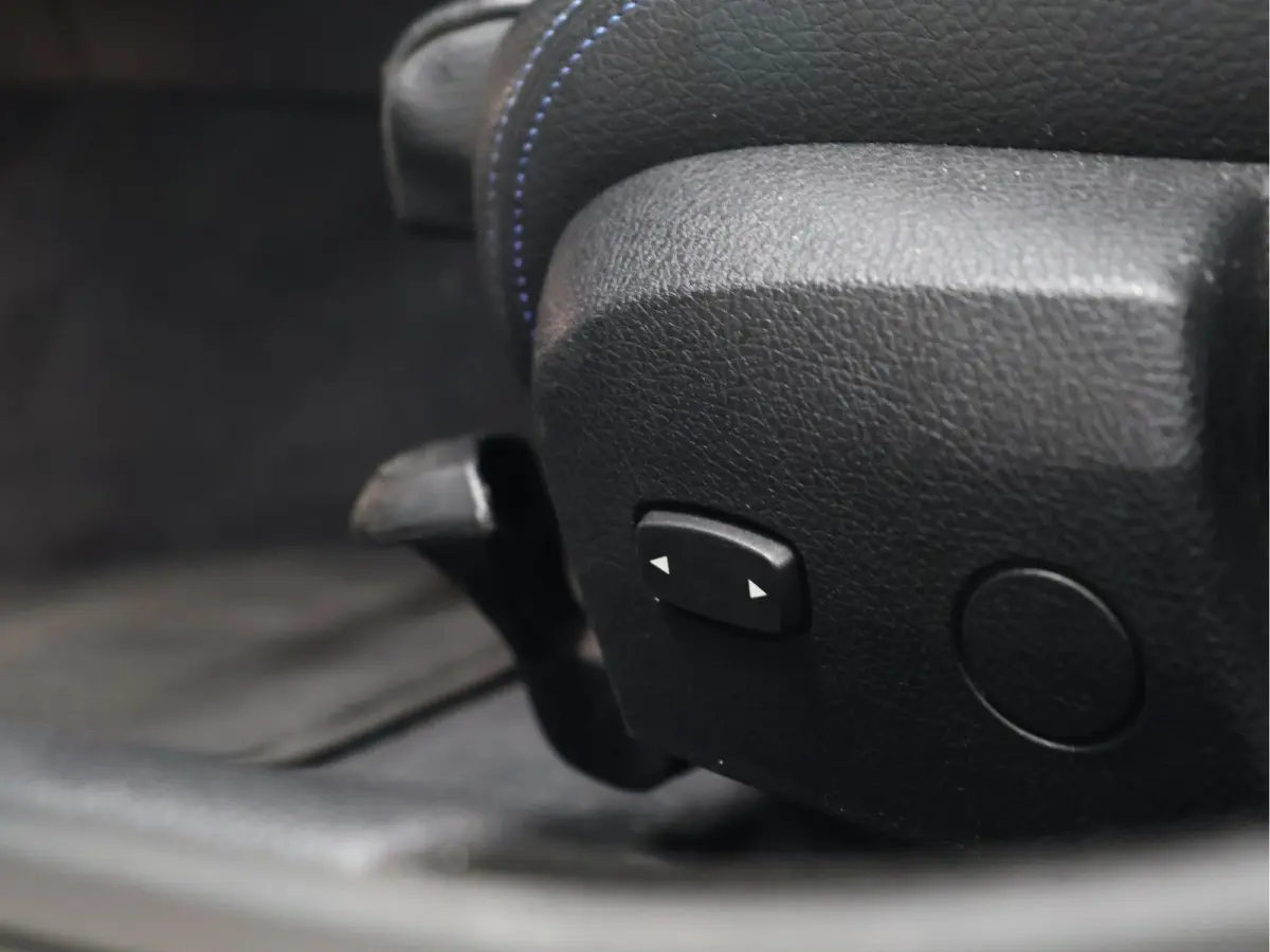 420i Corporate Lease High Executive M SPORT PAKKET [SCHUIFKANTELDAK, CRUISE CONTROL, STOELVERWARMING, LEDER DAKOTA, PDC V+A, CLIMATE CONTROL, BLUETOOTH, NAVIGATIE, LED, KEYLESS ENTRY, NIEUWS
