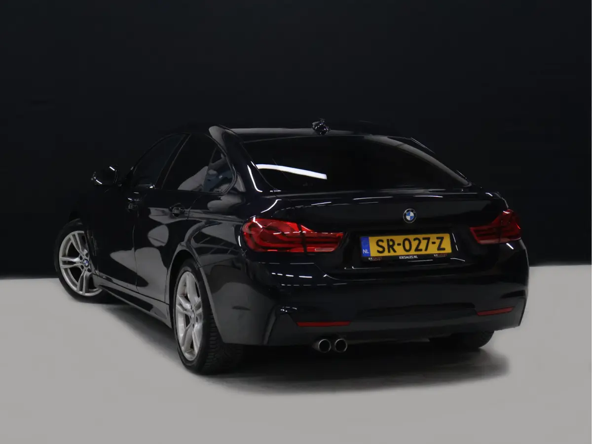 420i Corporate Lease High Executive M SPORT PAKKET [SCHUIFKANTELDAK, CRUISE CONTROL, STOELVERWARMING, LEDER DAKOTA, PDC V+A, CLIMATE CONTROL, BLUETOOTH, NAVIGATIE, LED, KEYLESS ENTRY, NIEUWS