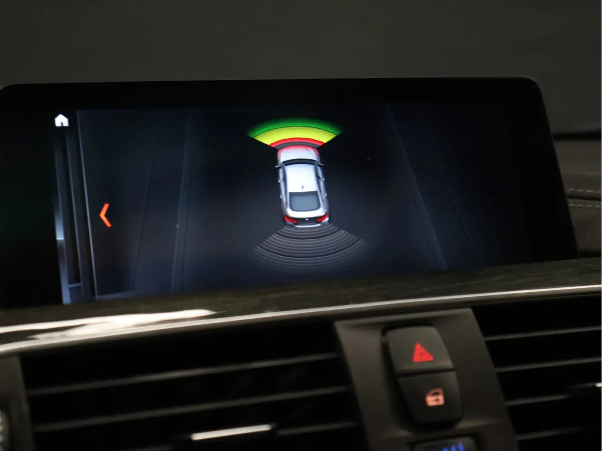 420i Corporate Lease High Executive M SPORT PAKKET [SCHUIFKANTELDAK, CRUISE CONTROL, STOELVERWARMING, LEDER DAKOTA, PDC V+A, CLIMATE CONTROL, BLUETOOTH, NAVIGATIE, LED, KEYLESS ENTRY, NIEUWS