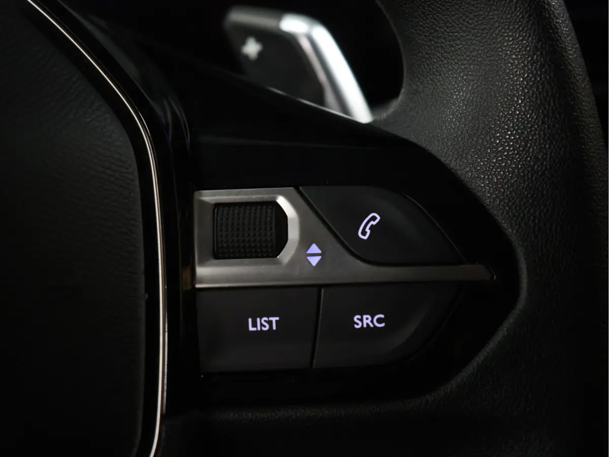 1.5 BlueHDI Grip Long [TREKHAAK, APPLE CARPLAY, CRUISE CONTROL, NAVIGATIE, ANDROID AUTO, AUTOMAAT, PDC V+A, BLUETOOTH, AIRCO, NIEUWSTAAT]
