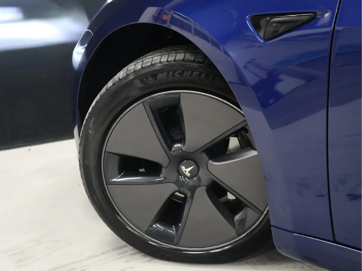 Long Range RWD 75 kWh [SOH 95%, PANORAMADAK, STOELVERWARMING V+A, STUURWIEL VERWARMING, CAMERA, ELEKTRISCH VERSTELBARE STOELEN, ELEKTRISCH ACHTERLKLEP, SELF DRIVING BETA, NAVIGATIE, BLUETOOT