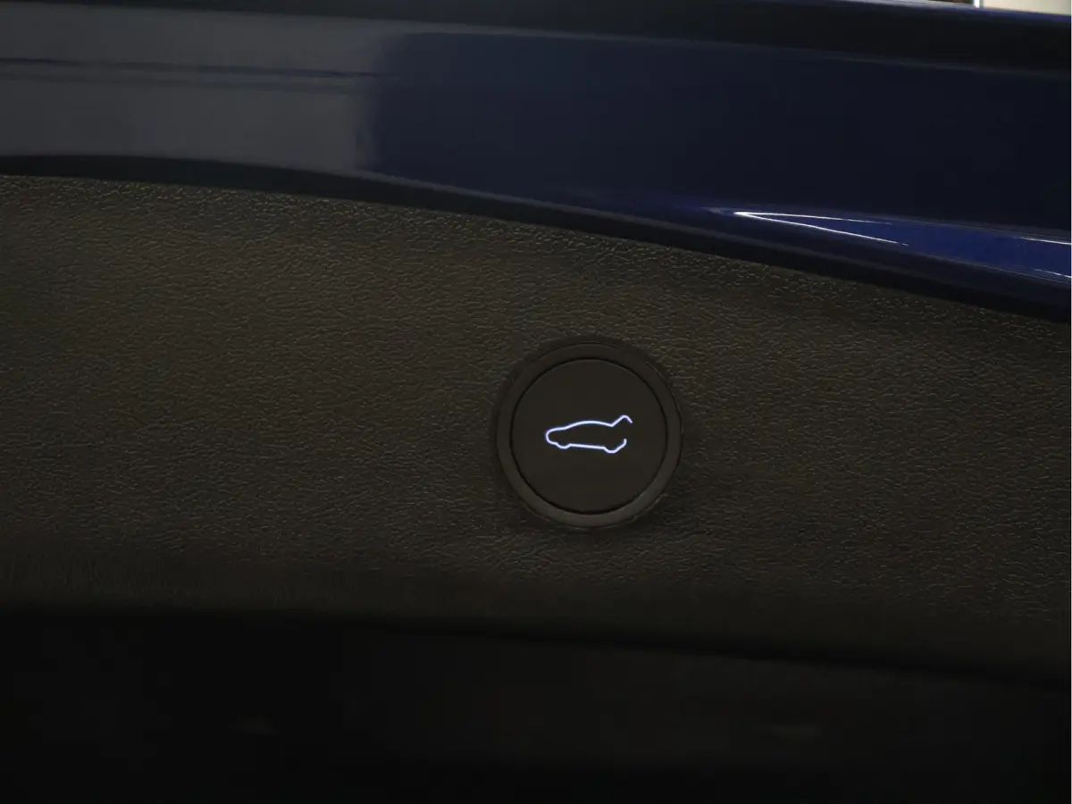Long Range RWD 75 kWh [SOH 95%, PANORAMADAK, STOELVERWARMING V+A, STUURWIEL VERWARMING, CAMERA, ELEKTRISCH VERSTELBARE STOELEN, ELEKTRISCH ACHTERLKLEP, SELF DRIVING BETA, NAVIGATIE, BLUETOOT