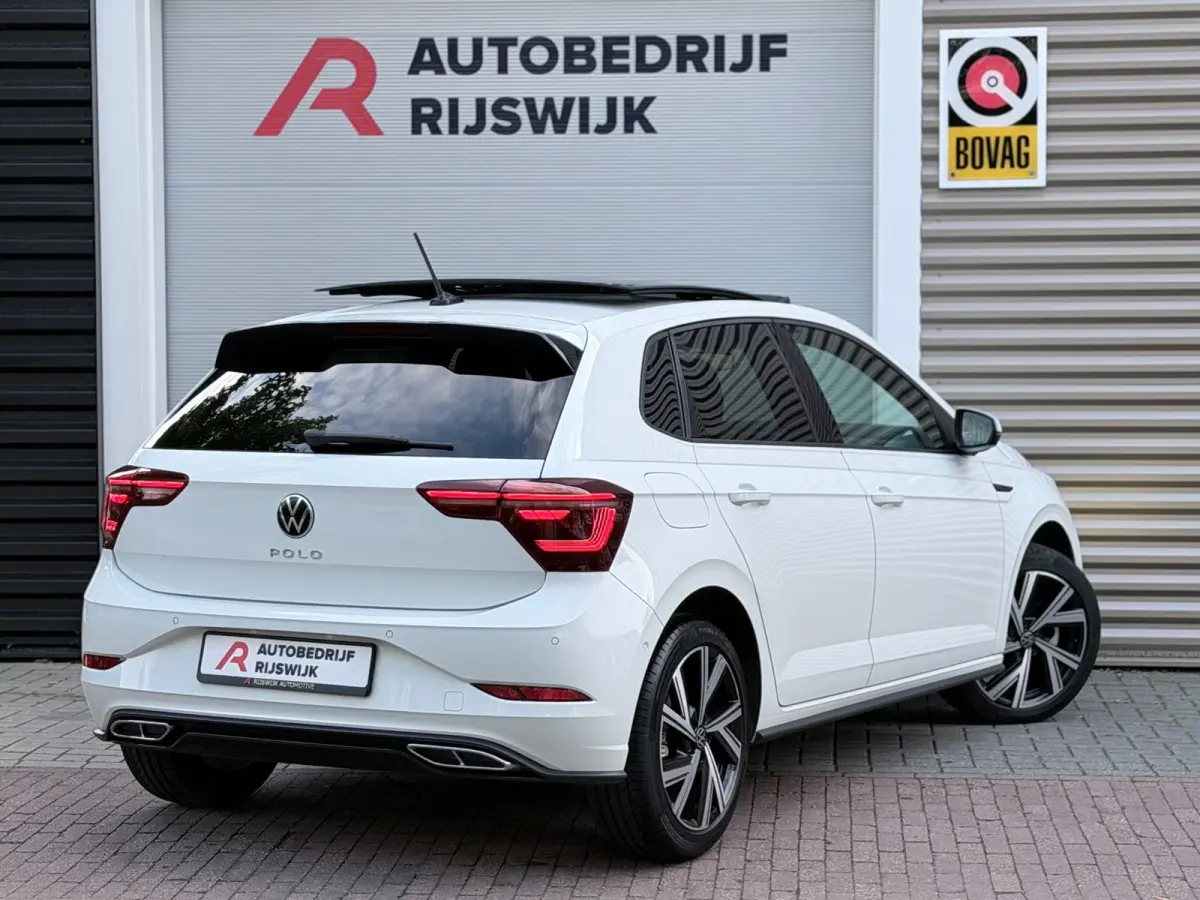 1.0 TSI R-Line Pano/Keyless/IQ.Light