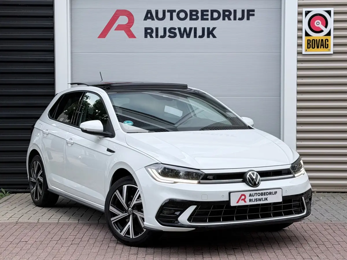 1.0 TSI R-Line Pano/Keyless/IQ.Light