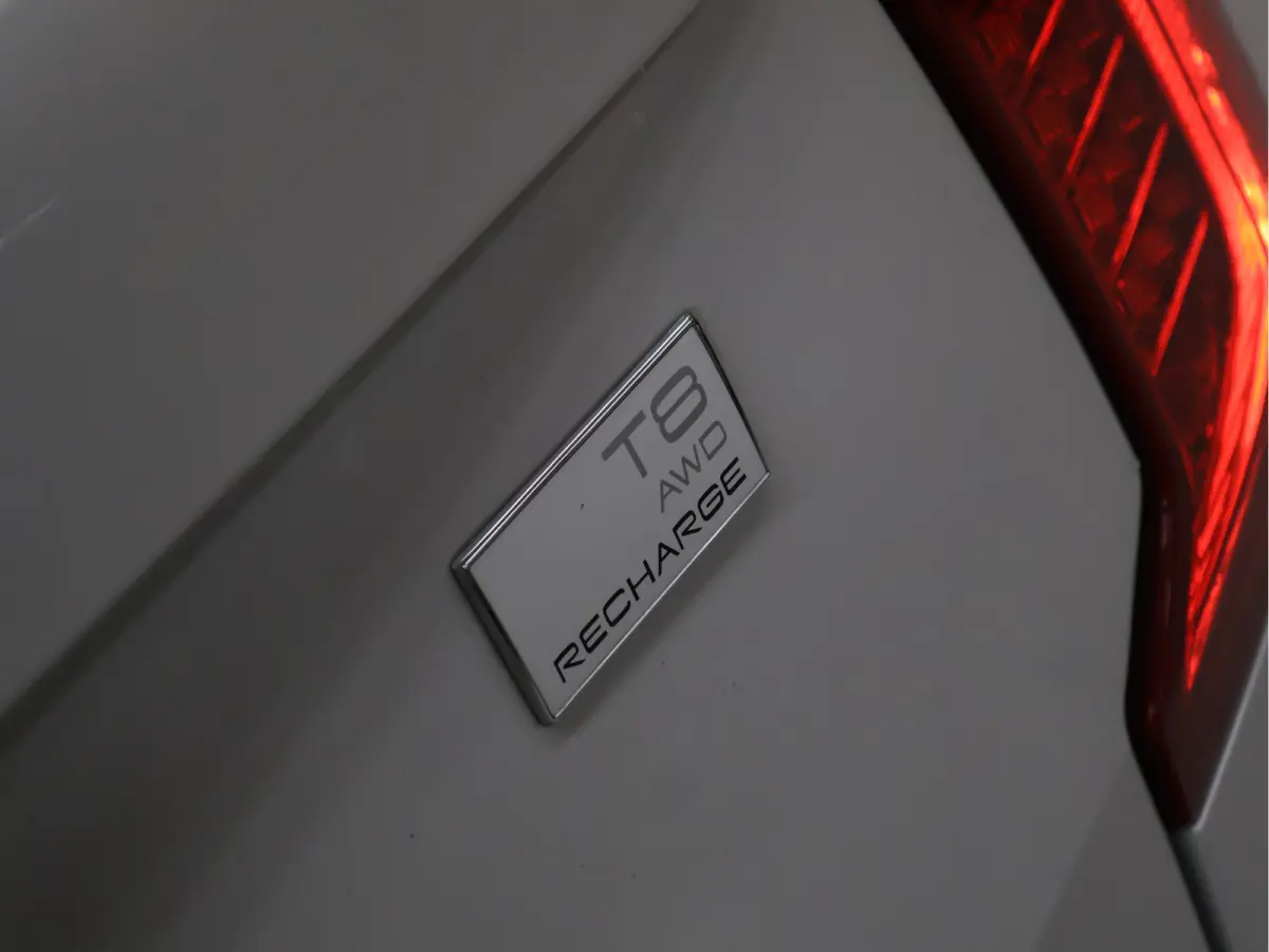 2.0 T8 Recharge AWD Inscription Expression [SCHUIFKANTELDAK, HARMAN/KARDON, ADAPTIVE CRUISE, APPLE CARPLAY, ANDROID, 7-PERSOONS, VOL LEDER, STOELVERWARMING, STUURVERWARMING, 360º CAMERA, KE
