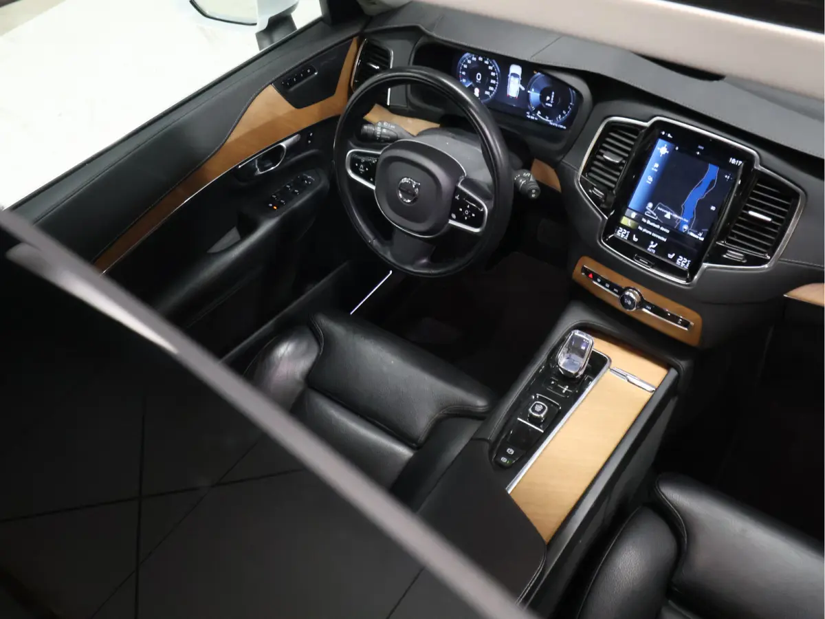 2.0 T8 Recharge AWD Inscription Expression [SCHUIFKANTELDAK, HARMAN/KARDON, ADAPTIVE CRUISE, APPLE CARPLAY, ANDROID, 7-PERSOONS, VOL LEDER, STOELVERWARMING, STUURVERWARMING, 360º CAMERA, KE