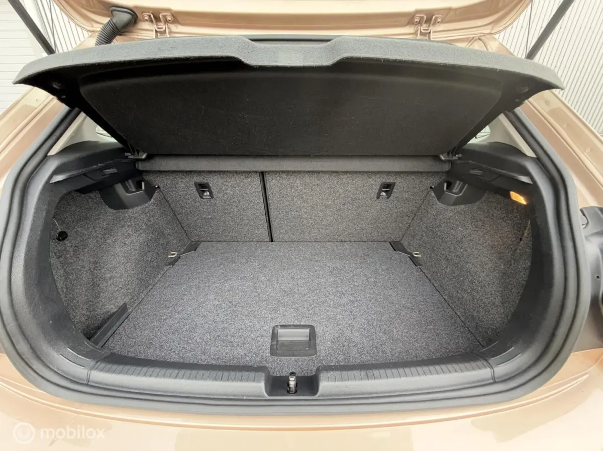 1.0 TSI 116PK Highline DSG Automaat 2018 / Panoramadak / Carplay / LED koplampen / Adaptief Cruise / NAP