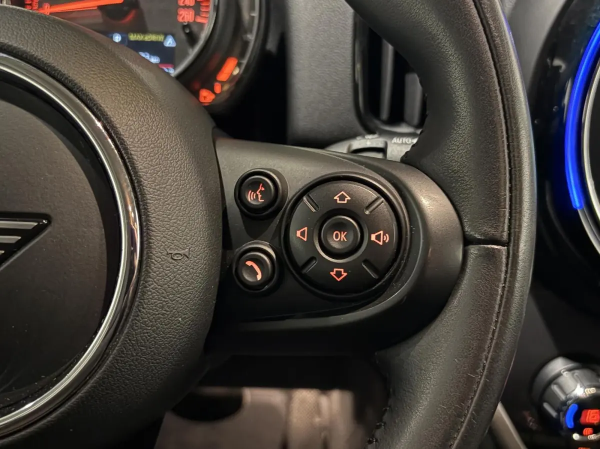 1.5 Cooper ALL4|Navi|Sportstoelen|Cruise|Clima|Dealer onderhouden|