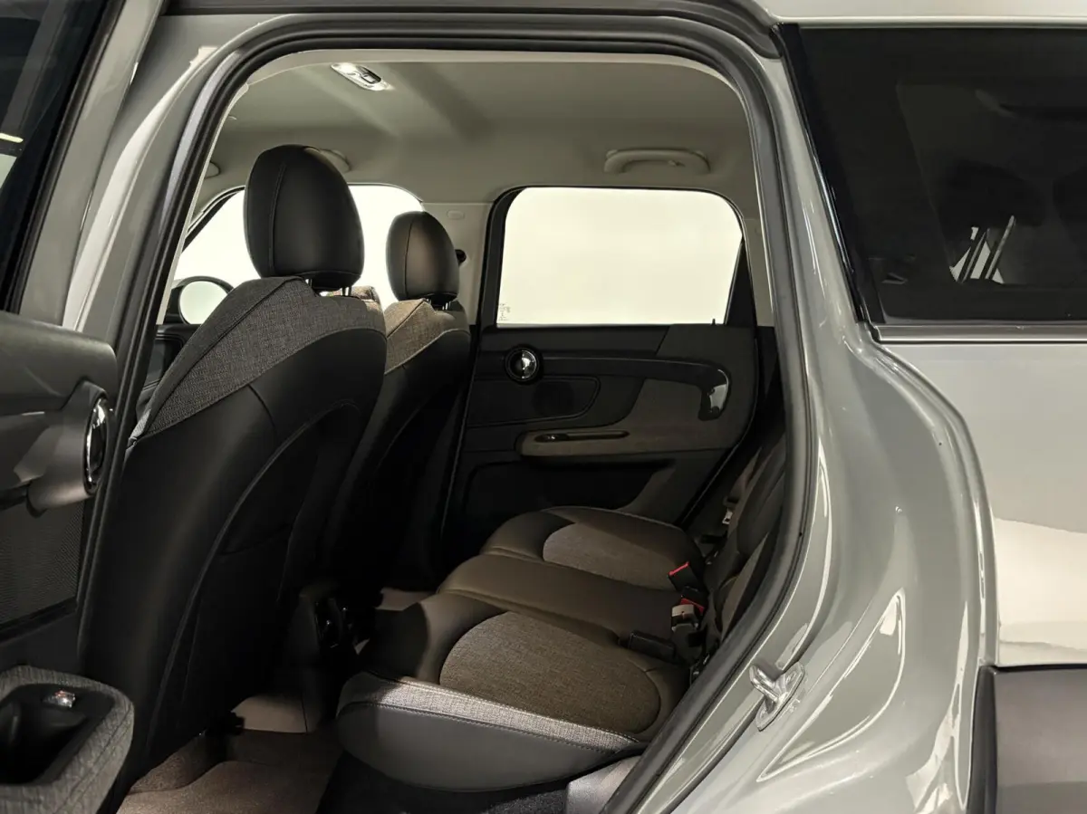 1.5 Cooper ALL4|Navi|Sportstoelen|Cruise|Clima|Dealer onderhouden|